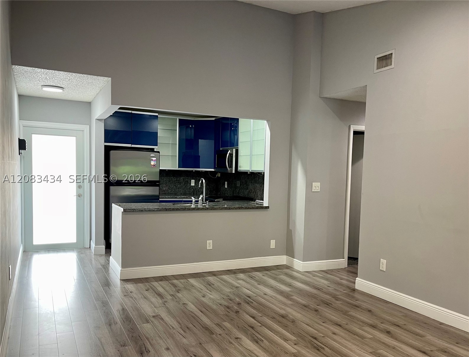 430 SE 7th St #304E, Dania Beach FL 33004