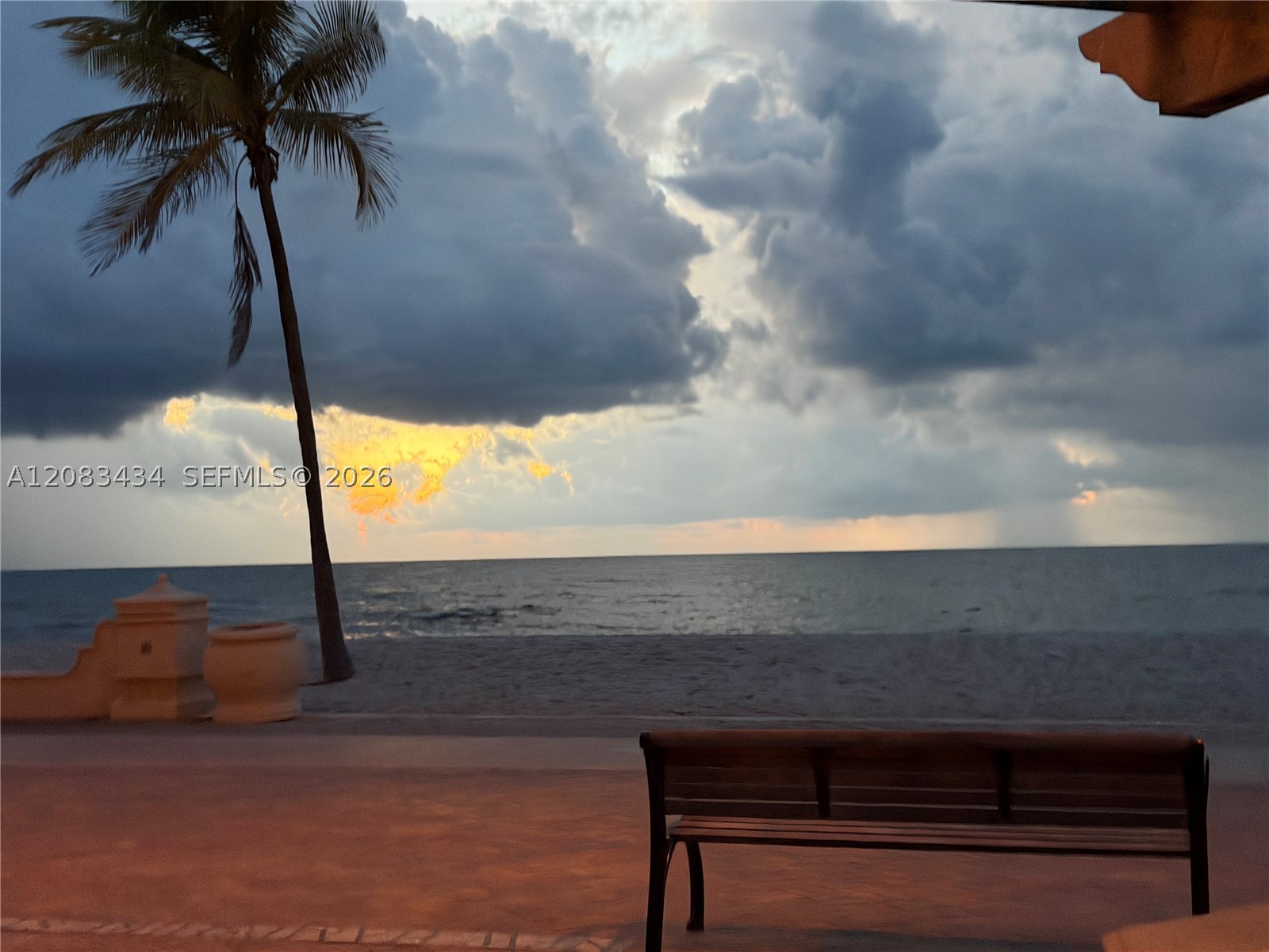 430 SE 7th St #304E, Dania Beach FL 33004