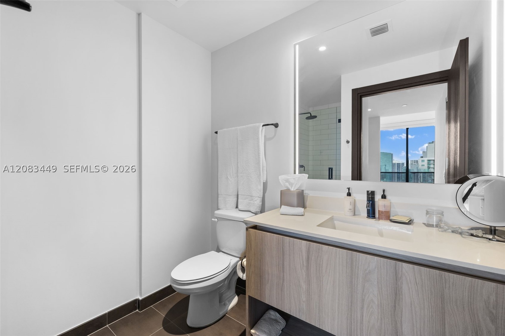 398 NE 5th St #4117, Miami FL 33132