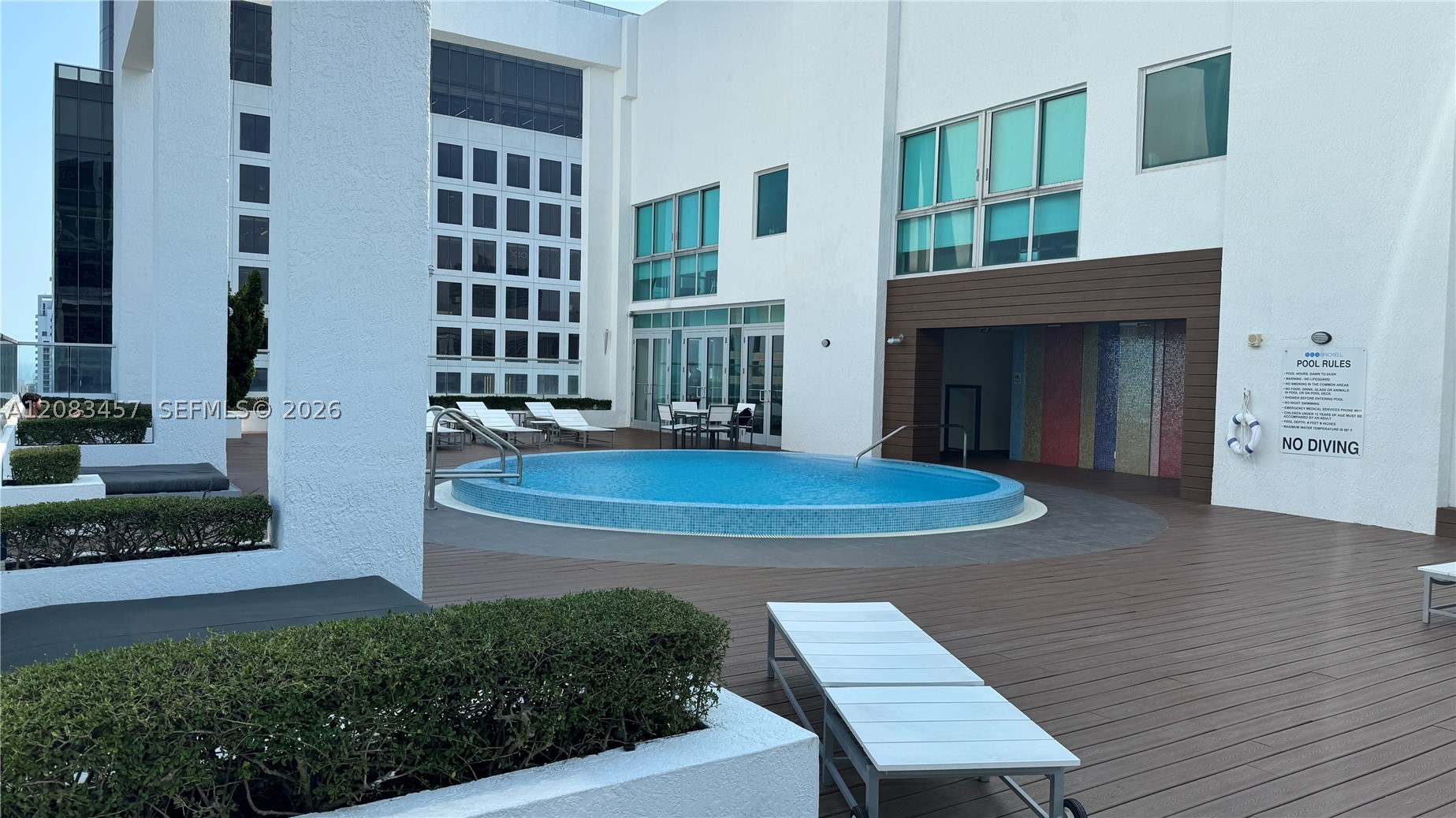 55 SE 6th St #2101, Miami FL 33131