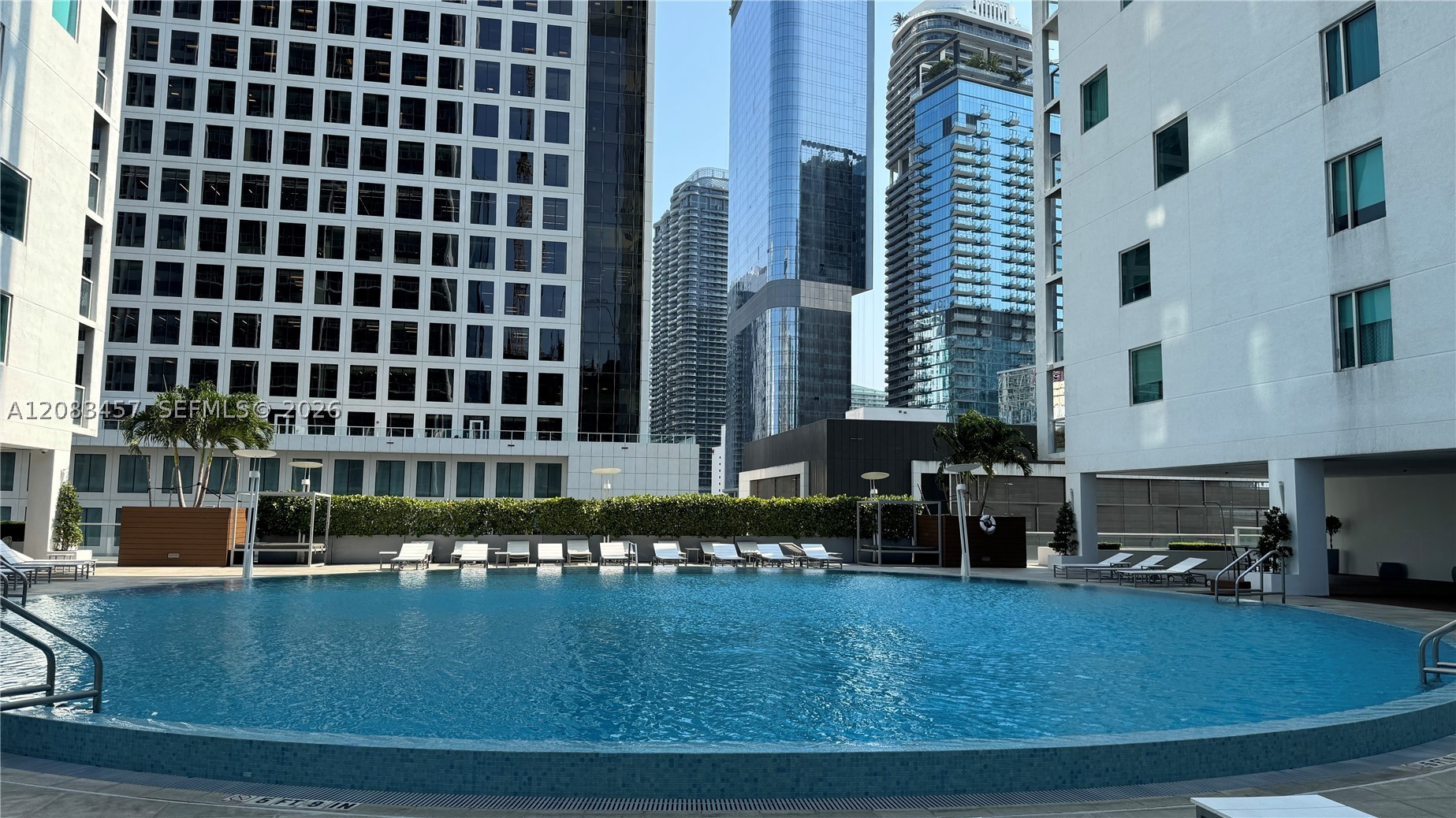 55 SE 6th St #2101, Miami FL 33131
