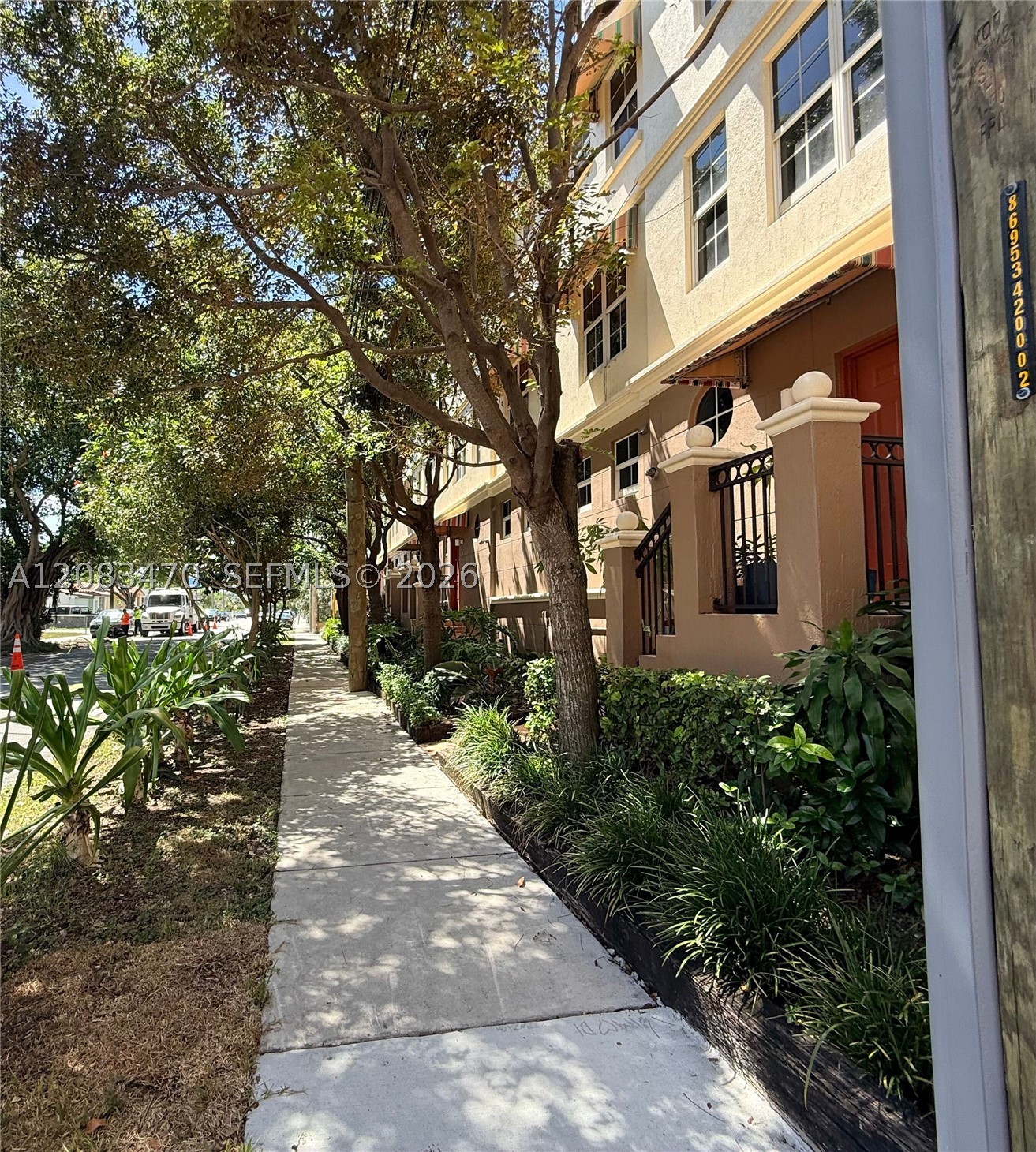 3232 SW 22nd Ter #113, Miami FL 33145
