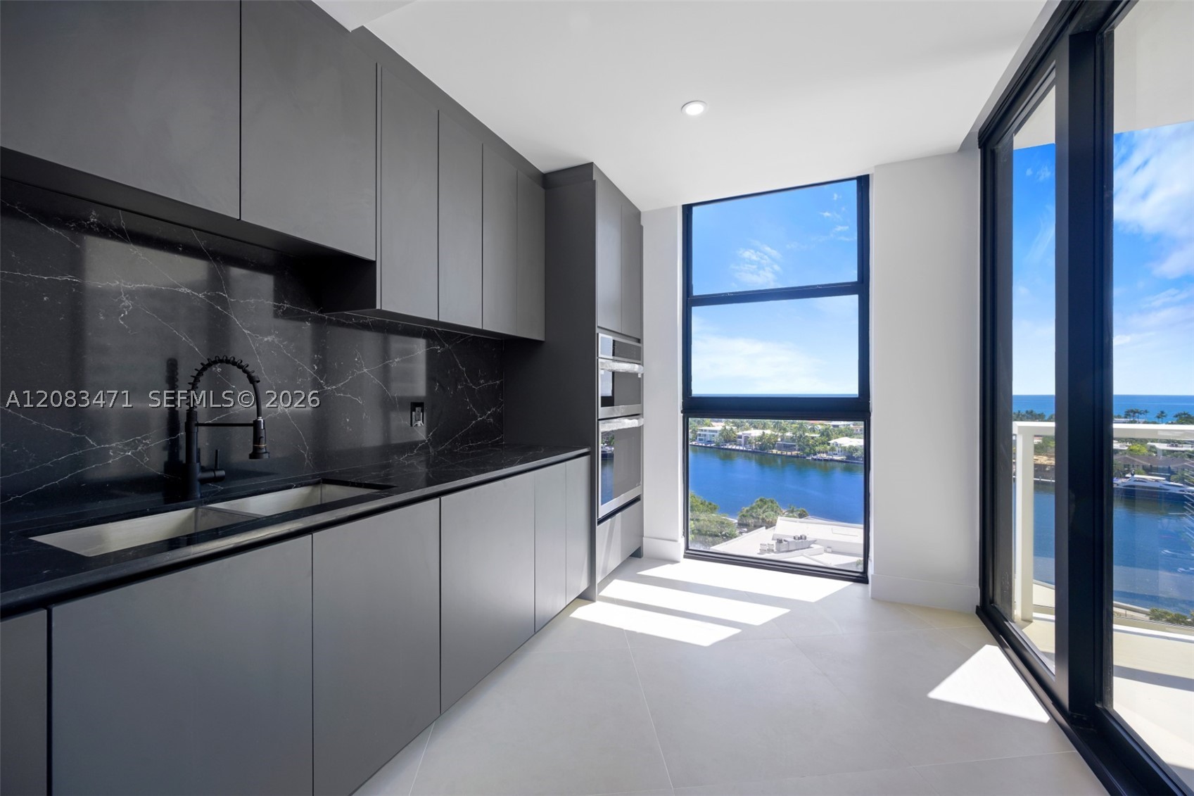 20281 E Country Club Dr #1008, Aventura FL 33180