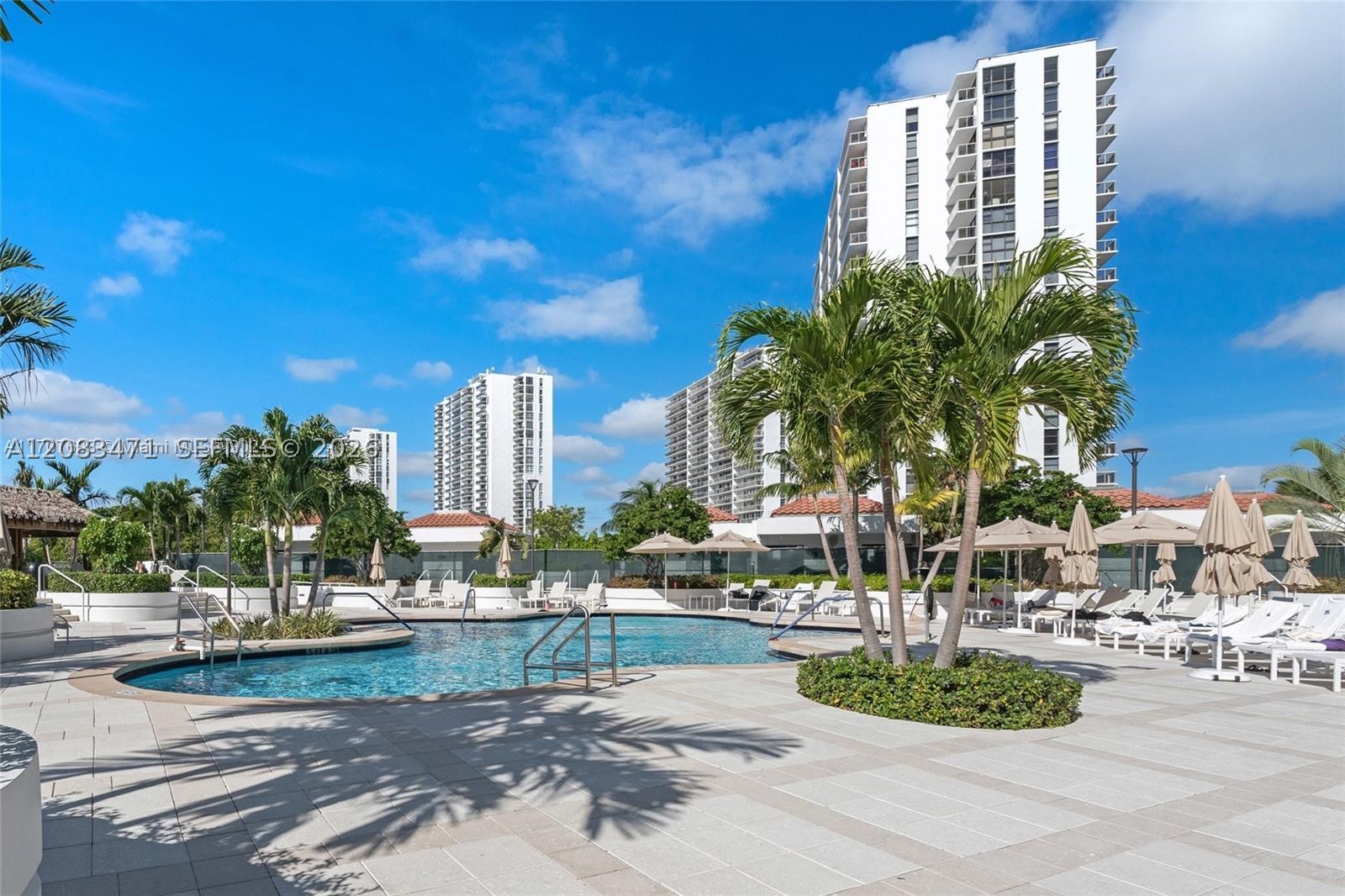 20281 E Country Club Dr #1008, Aventura FL 33180