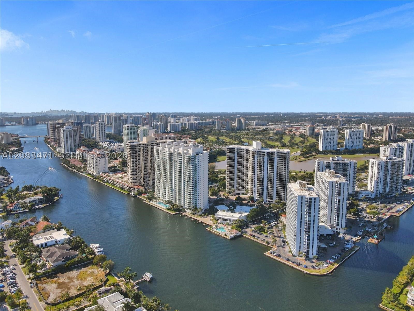 20281 E Country Club Dr #1008, Aventura FL 33180