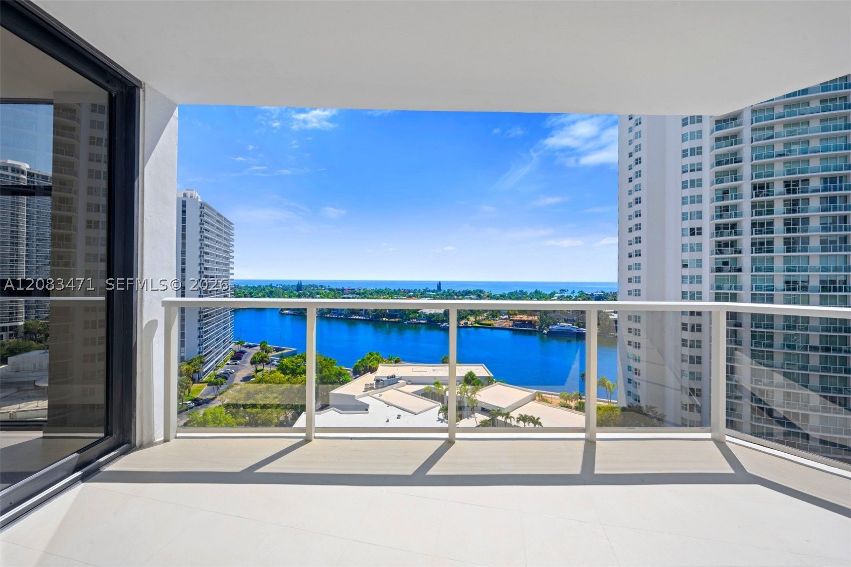 20281 E Country Club Dr #1008, Aventura FL 33180