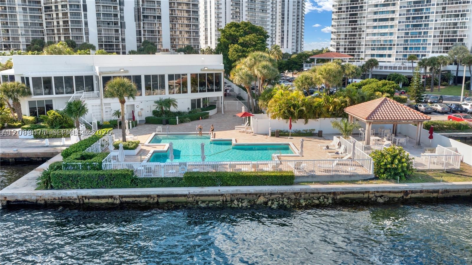 20281 E Country Club Dr #1008, Aventura FL 33180