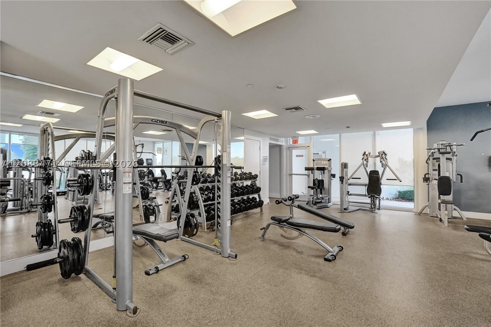 20281 E Country Club Dr #1008, Aventura FL 33180