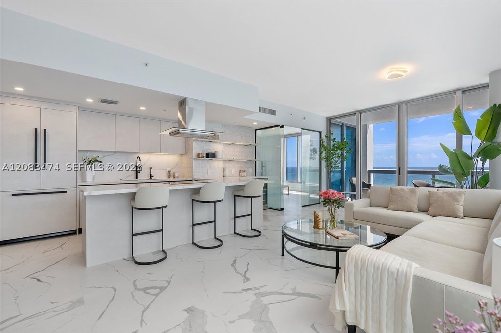 6899 Collins Ave #1008, Miami Beach FL 33141