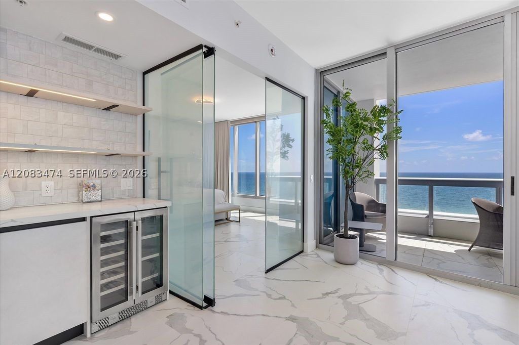 6899 Collins Ave #1008, Miami Beach FL 33141