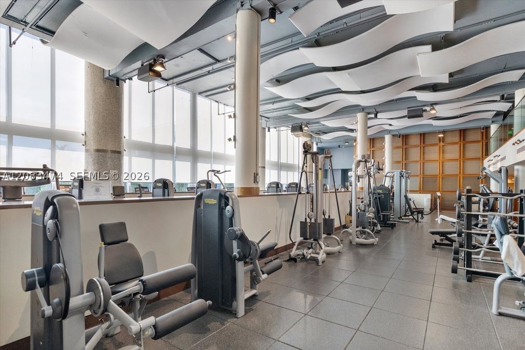 6899 Collins Ave #1008, Miami Beach FL 33141