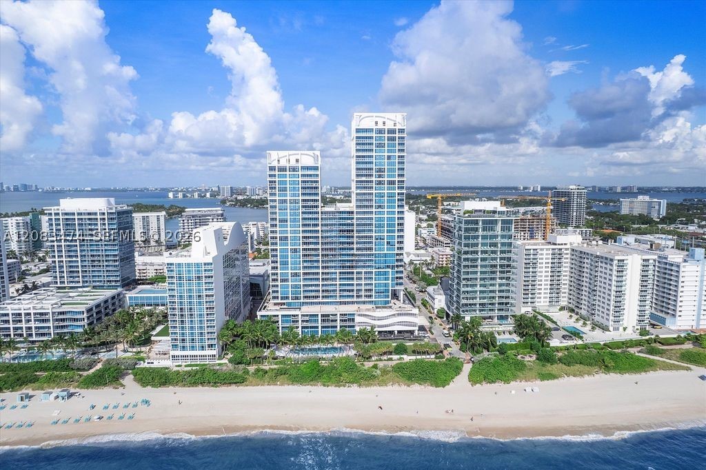 6899 Collins Ave #1008, Miami Beach FL 33141