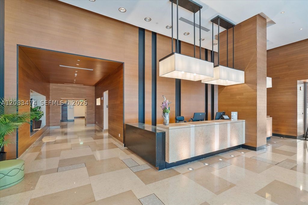 6899 Collins Ave #1008, Miami Beach FL 33141