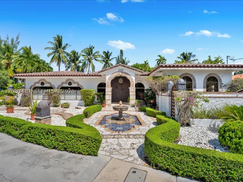 1150 N Biscayne Point Rd, Miami Beach FL 33141