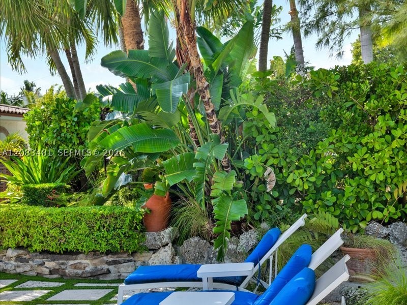 1150 N Biscayne Point Rd, Miami Beach FL 33141
