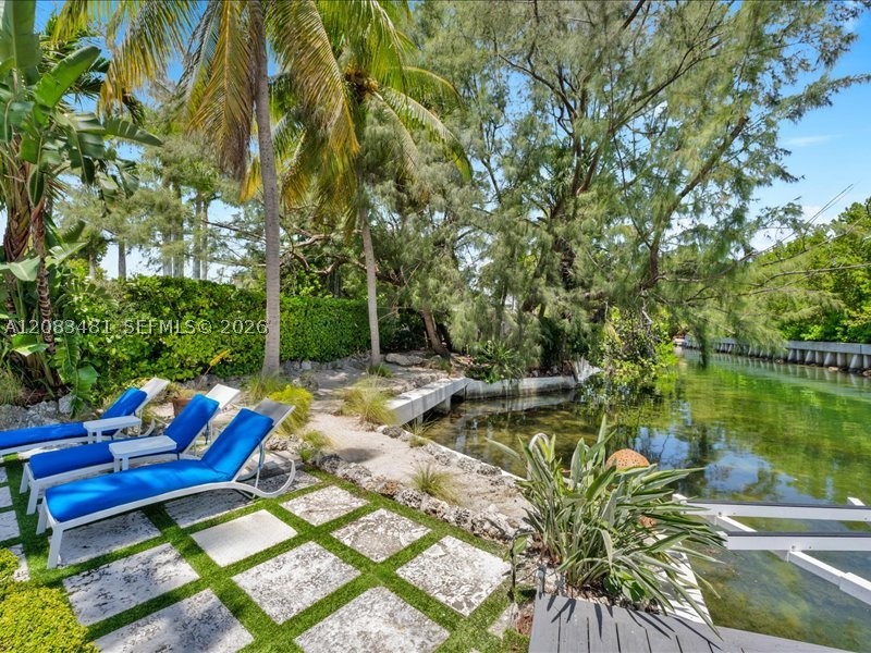 1150 N Biscayne Point Rd, Miami Beach FL 33141