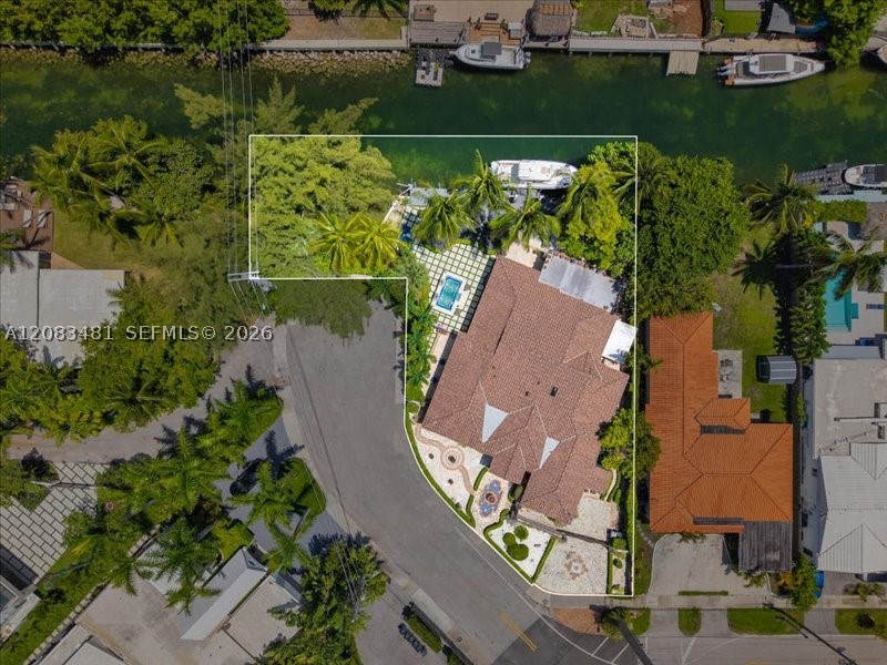 1150 N Biscayne Point Rd, Miami Beach FL 33141