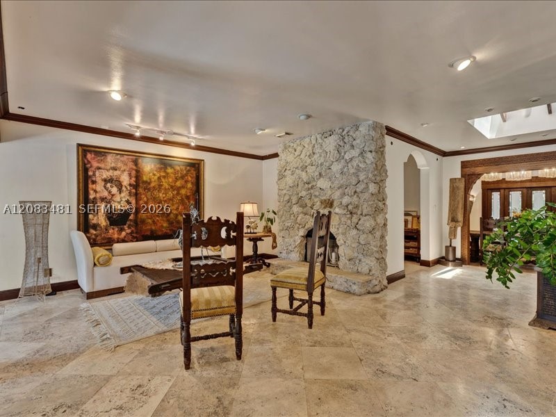 1150 N Biscayne Point Rd, Miami Beach FL 33141