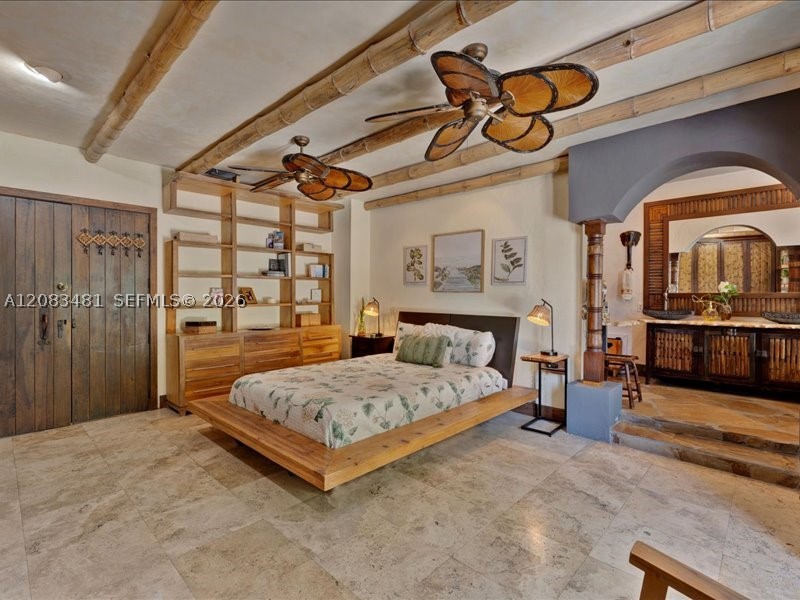 1150 N Biscayne Point Rd, Miami Beach FL 33141