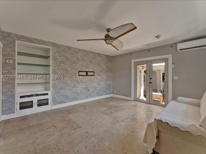 1150 N Biscayne Point Rd, Miami Beach FL 33141