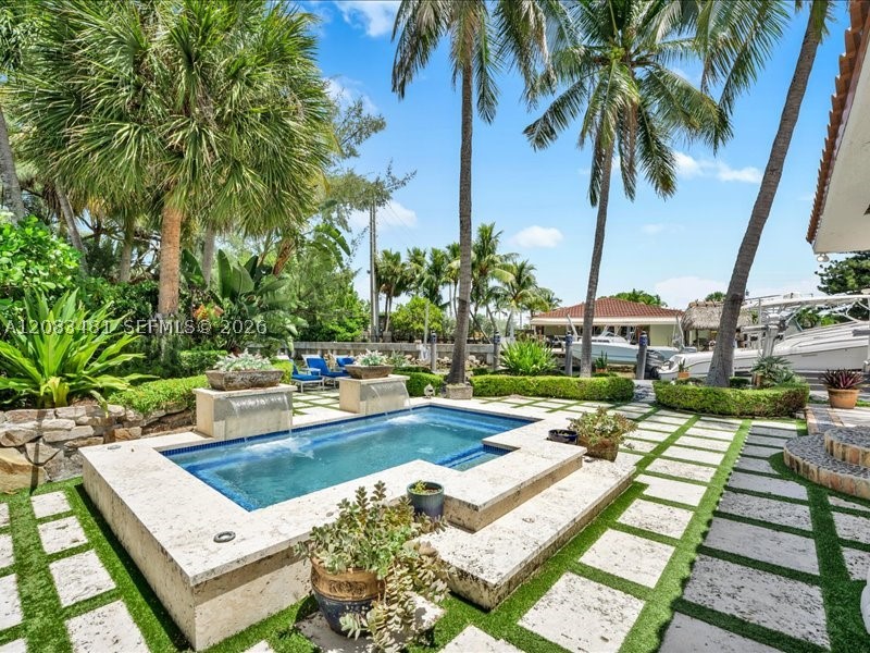 1150 N Biscayne Point Rd, Miami Beach FL 33141
