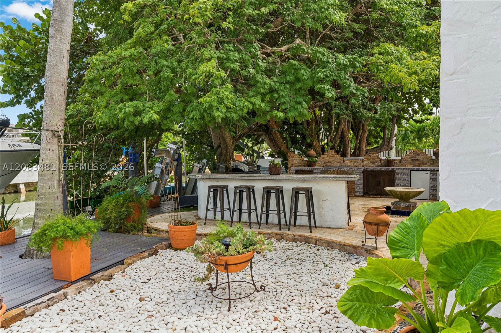 1150 N Biscayne Point Rd, Miami Beach FL 33141