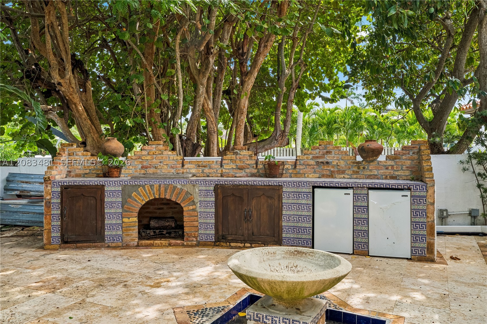 1150 N Biscayne Point Rd, Miami Beach FL 33141