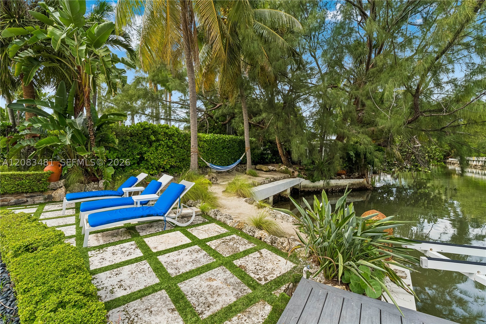 1150 N Biscayne Point Rd, Miami Beach FL 33141
