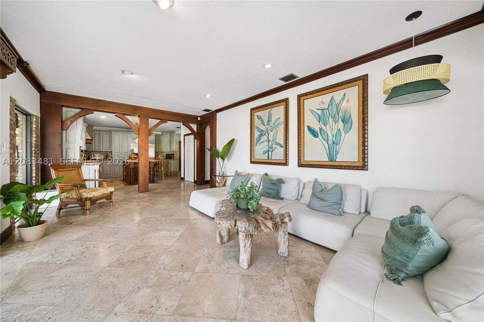 1150 N Biscayne Point Rd, Miami Beach FL 33141