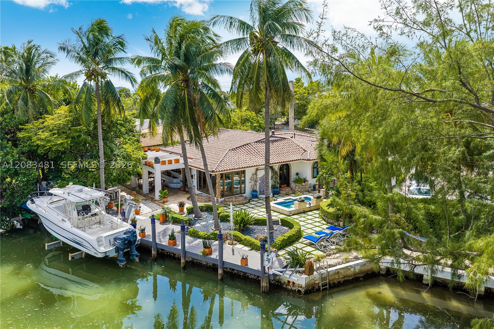 1150 N Biscayne Point Rd, Miami Beach FL 33141