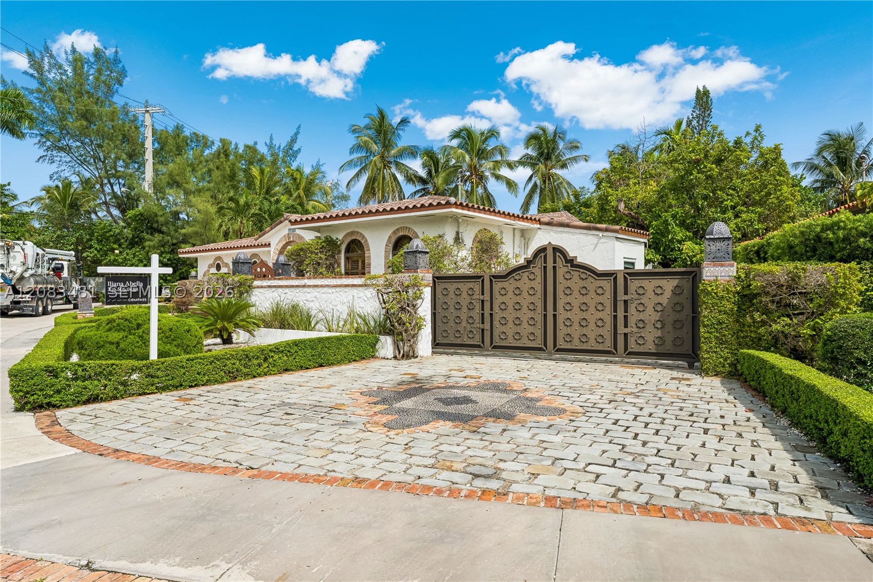 1150 N Biscayne Point Rd, Miami Beach FL 33141
