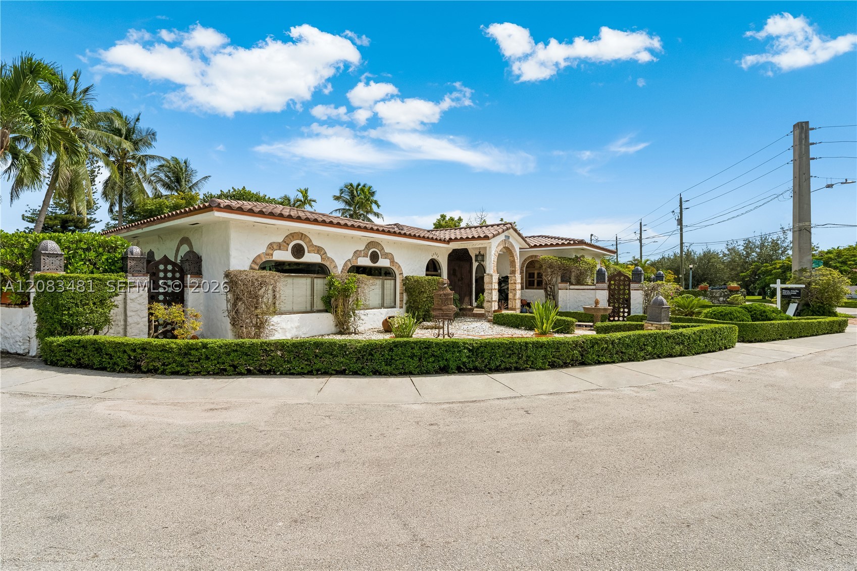 1150 N Biscayne Point Rd, Miami Beach FL 33141