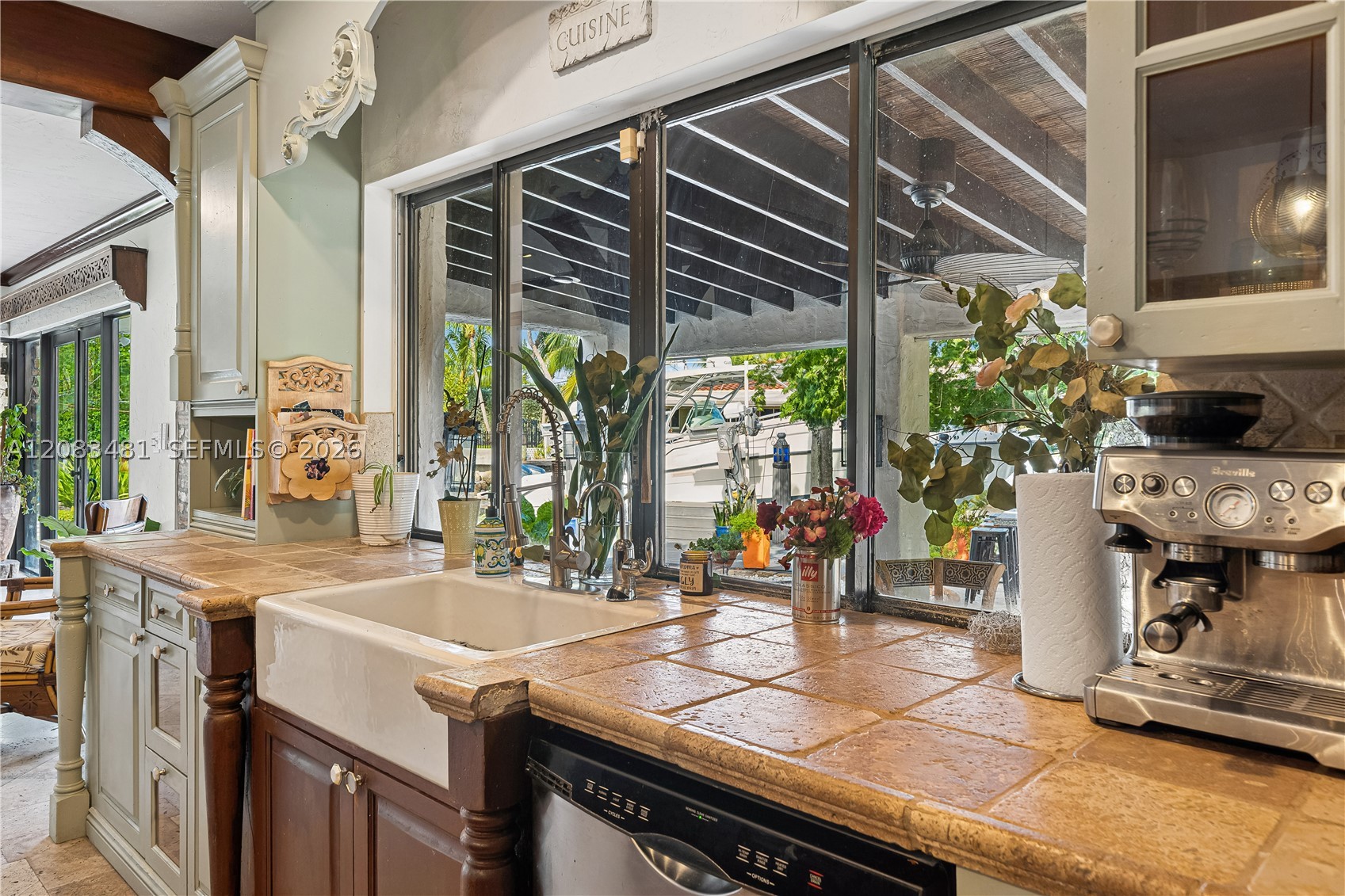 1150 N Biscayne Point Rd, Miami Beach FL 33141