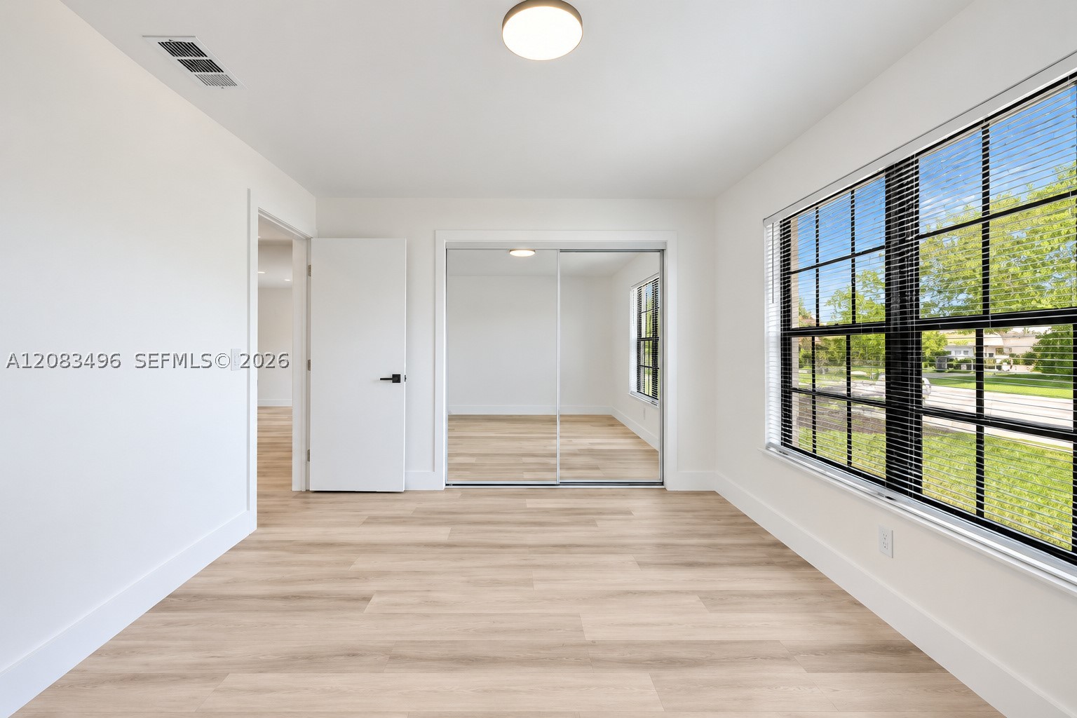 10171 NW 24th St, Sunrise FL 33322