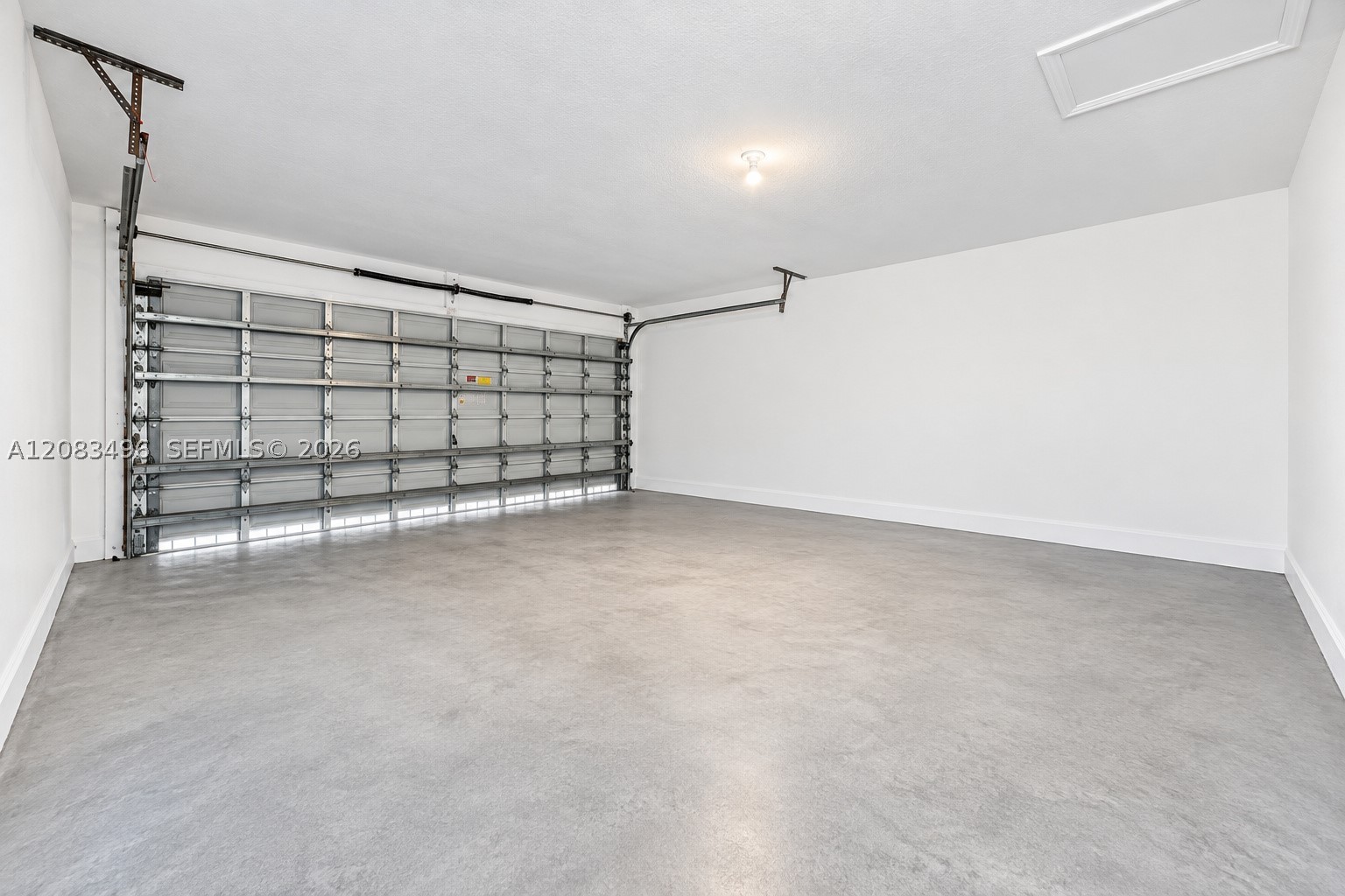 10171 NW 24th St, Sunrise FL 33322