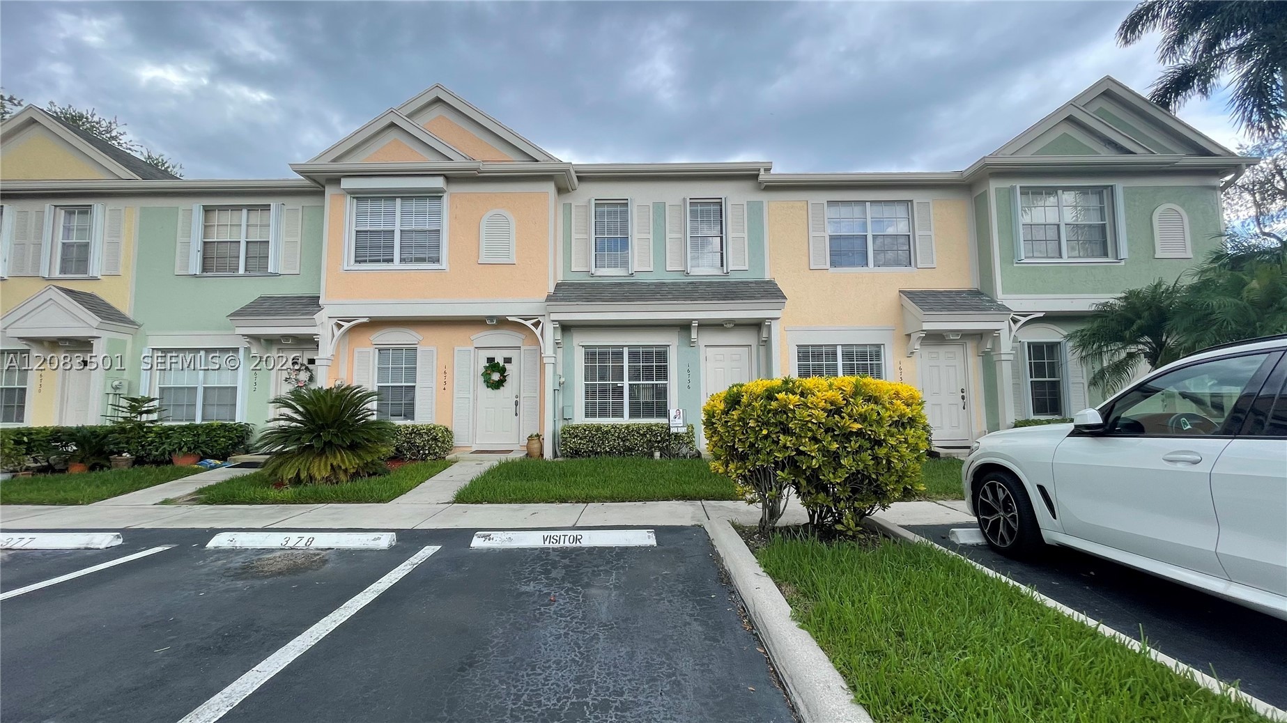 16736 Hemingway Dr #16736, Weston FL 33326