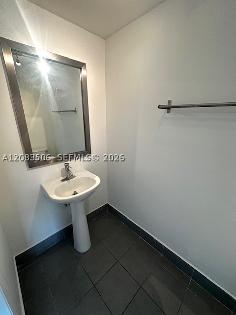 92 SW 3rd St #1107, Miami FL 33130