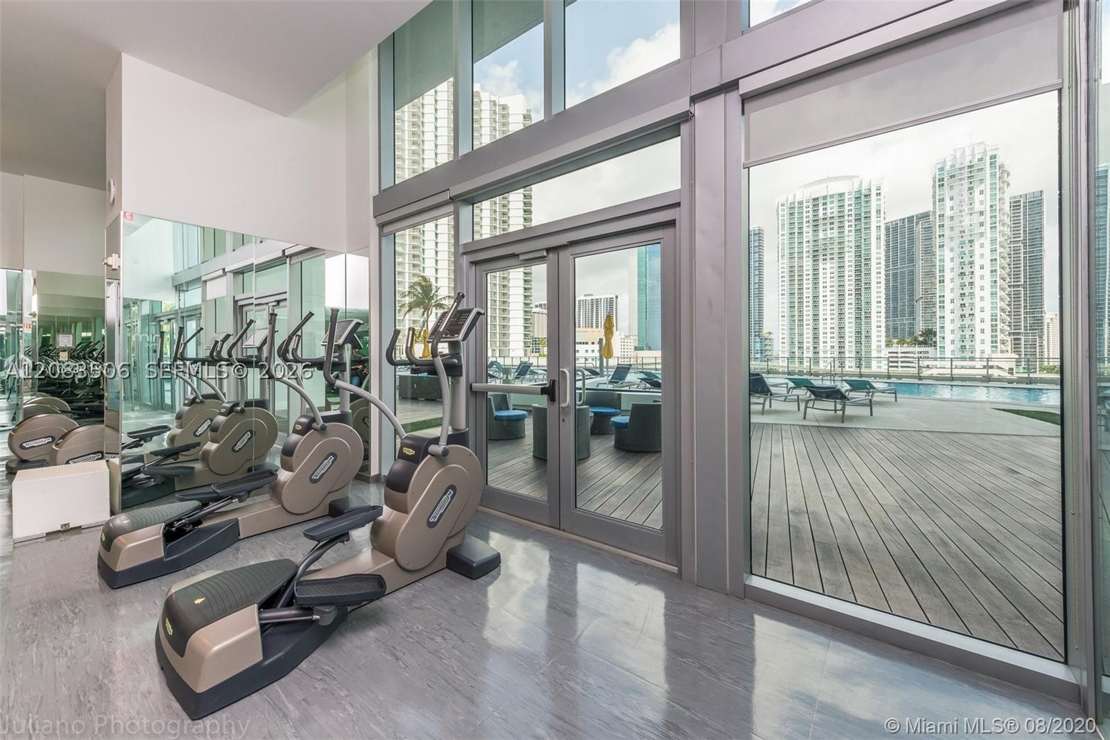 92 SW 3rd St #1107, Miami FL 33130