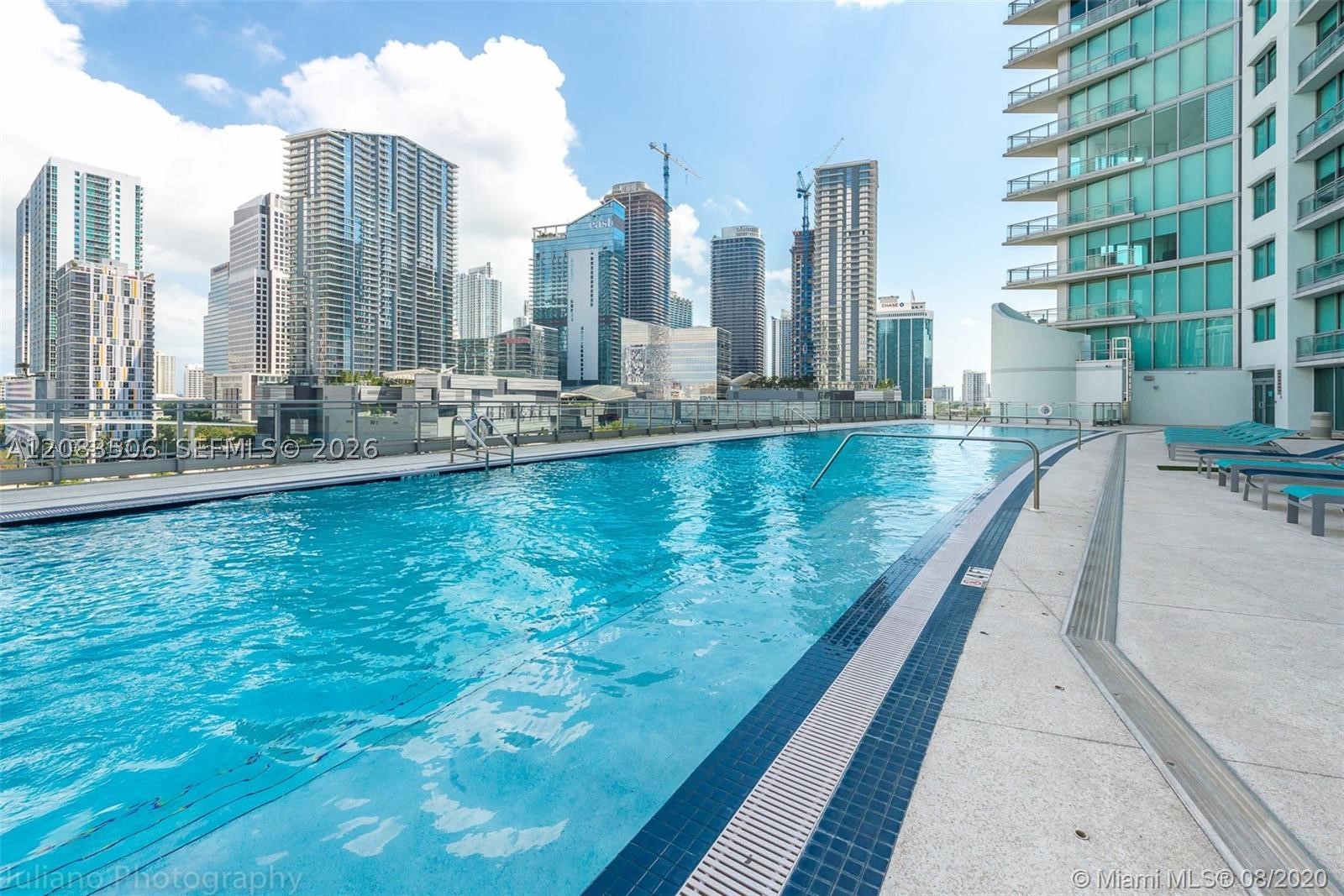 92 SW 3rd St #1107, Miami FL 33130