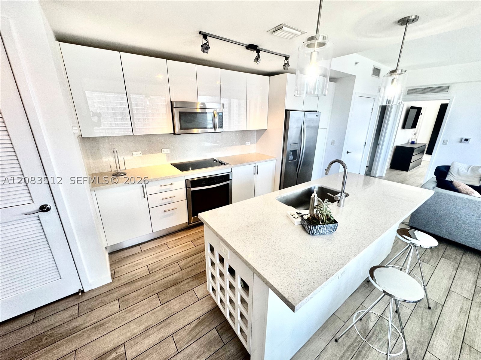 999 SW 1st Ave #2303, Miami FL 33130