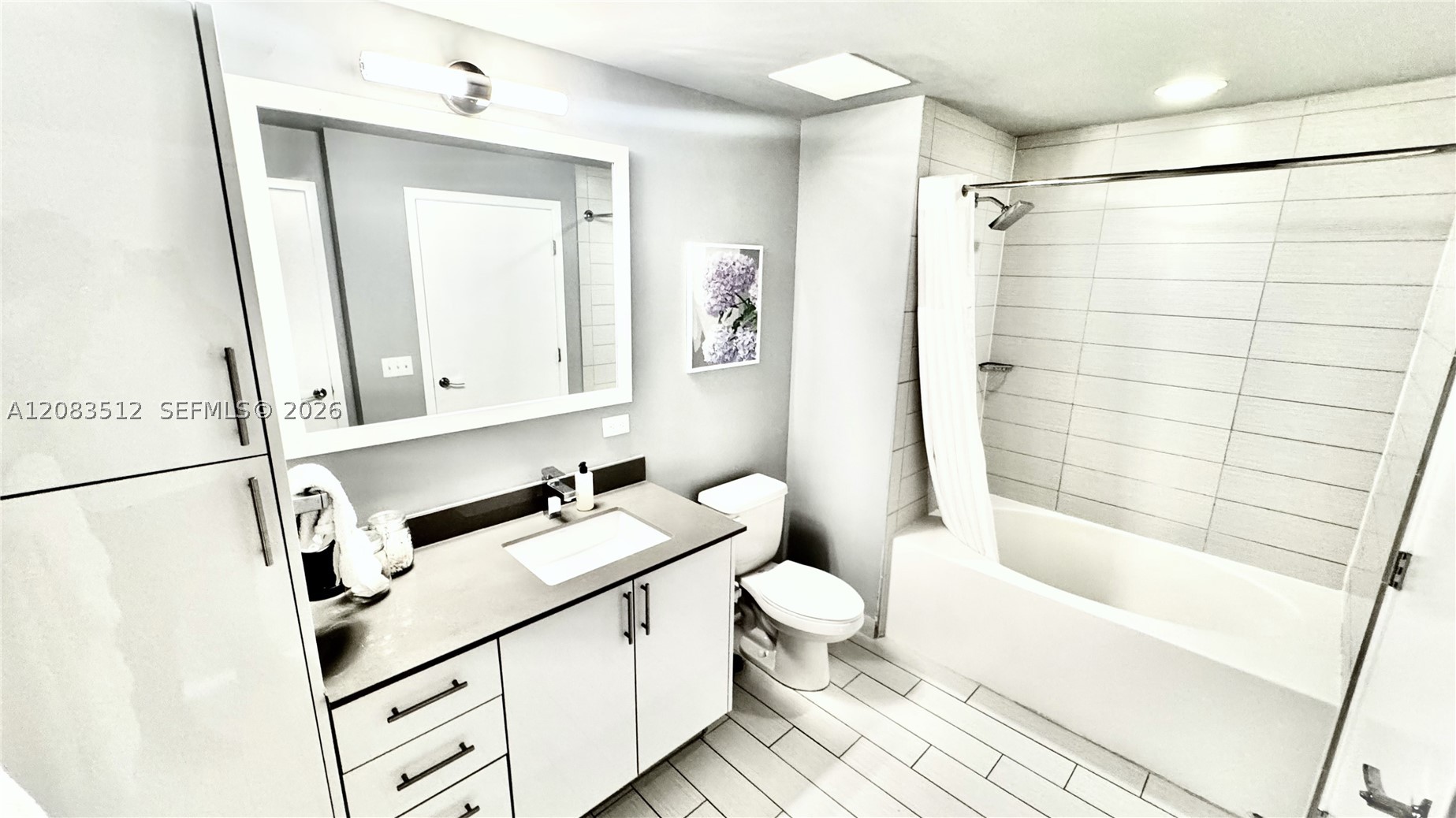999 SW 1st Ave #2303, Miami FL 33130