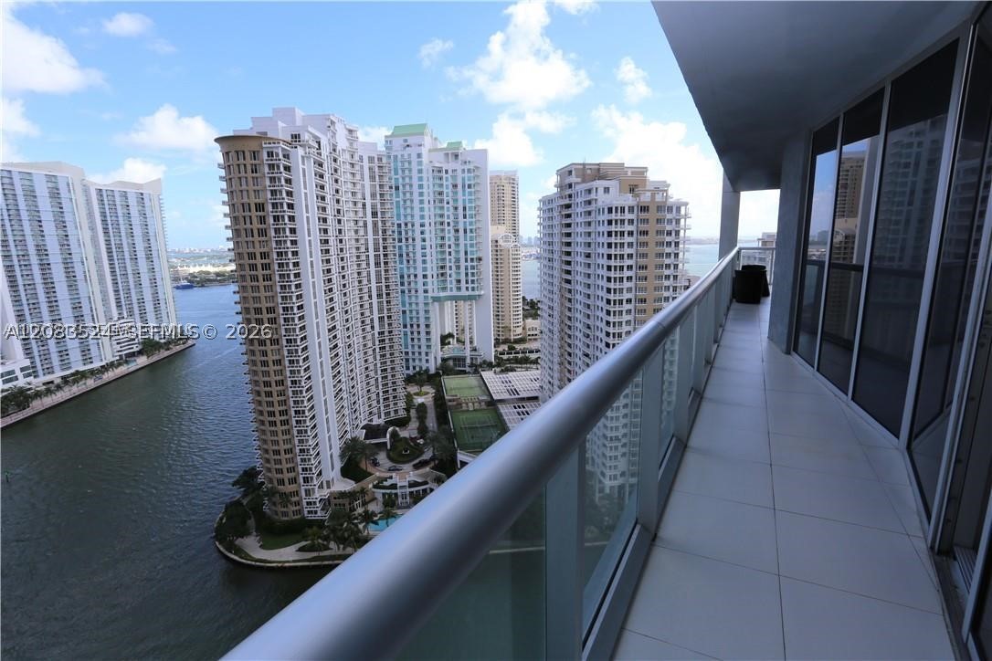 495 Brickell Ave #2702, Miami FL 33131