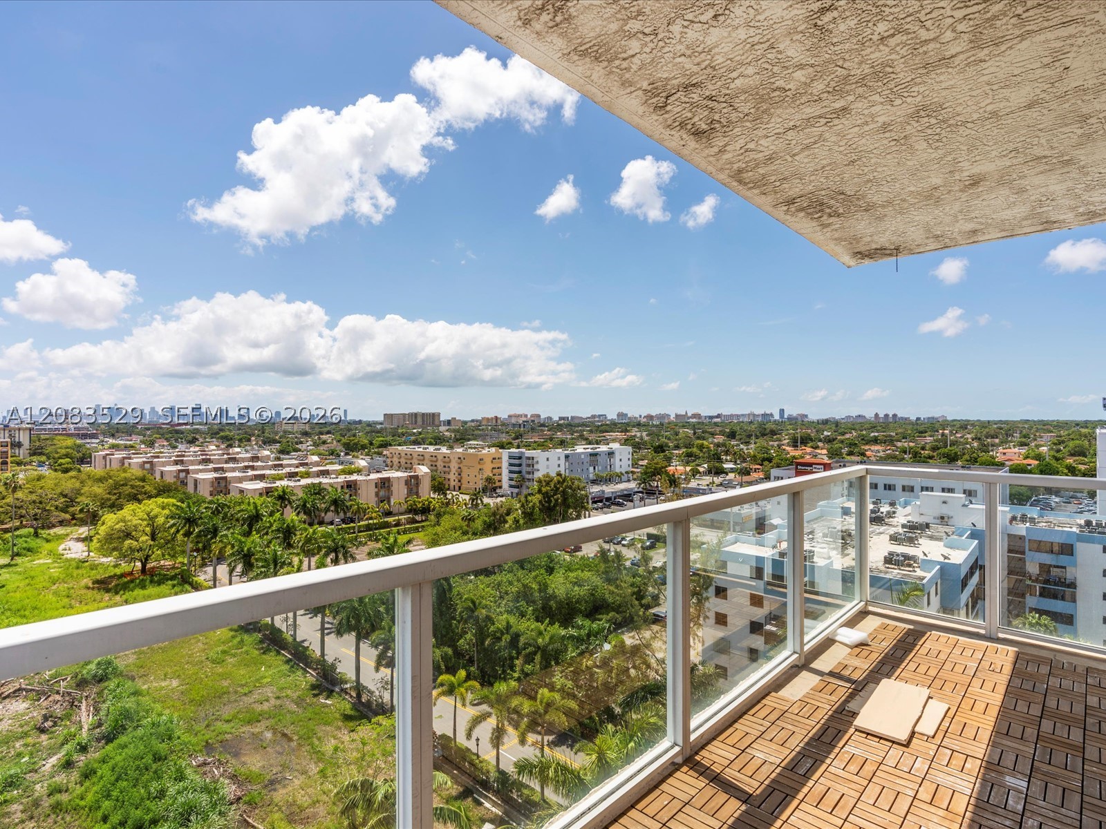 5077 NW 7th St #1117, Miami FL 33126