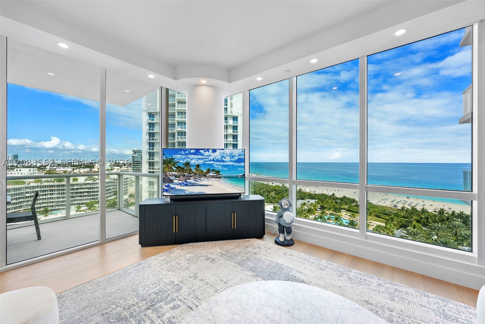 100 S Pointe Dr #1409/10, Miami Beach FL 33139