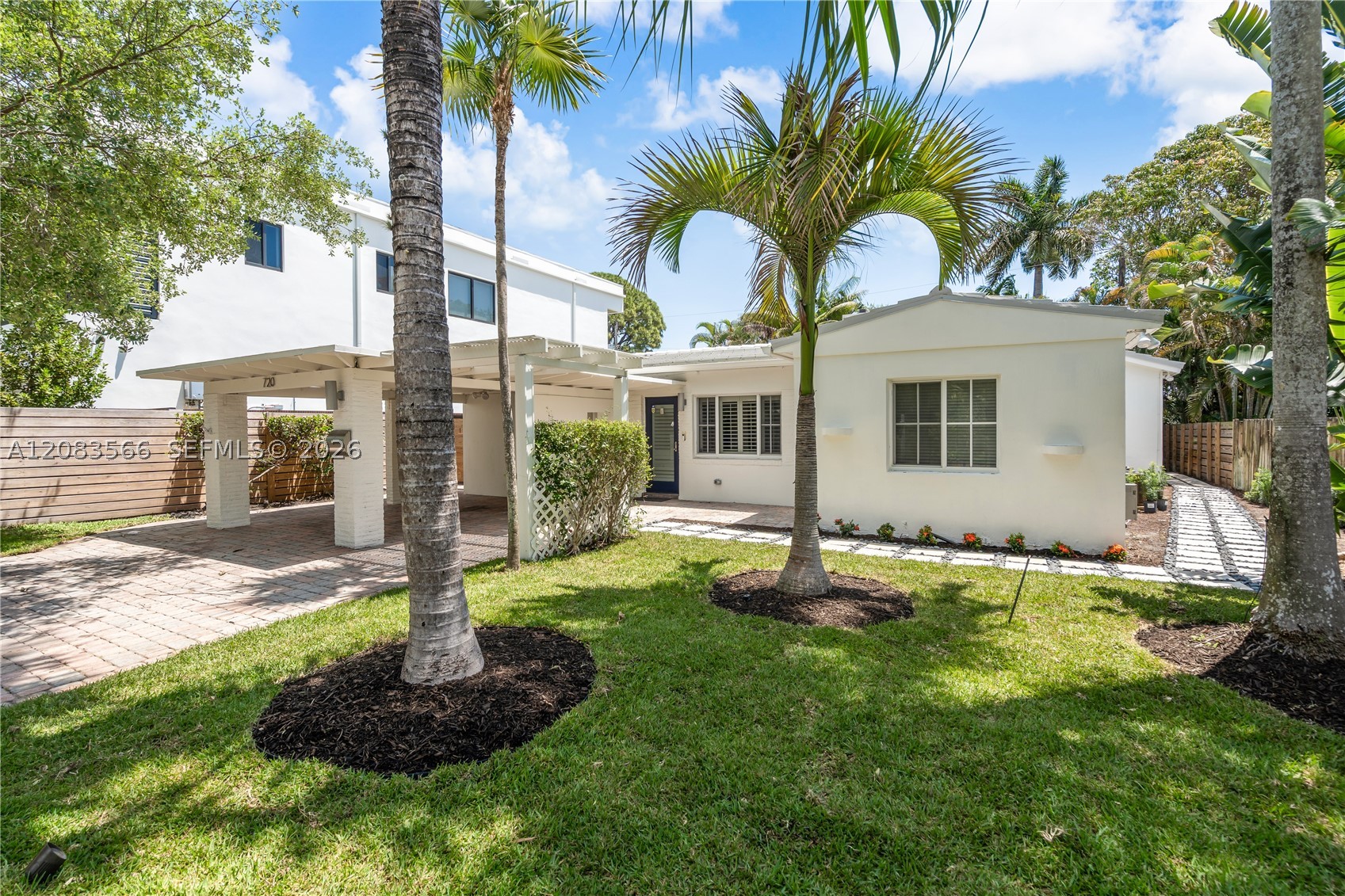 720 NE 17th Ter, Fort Lauderdale FL 33304