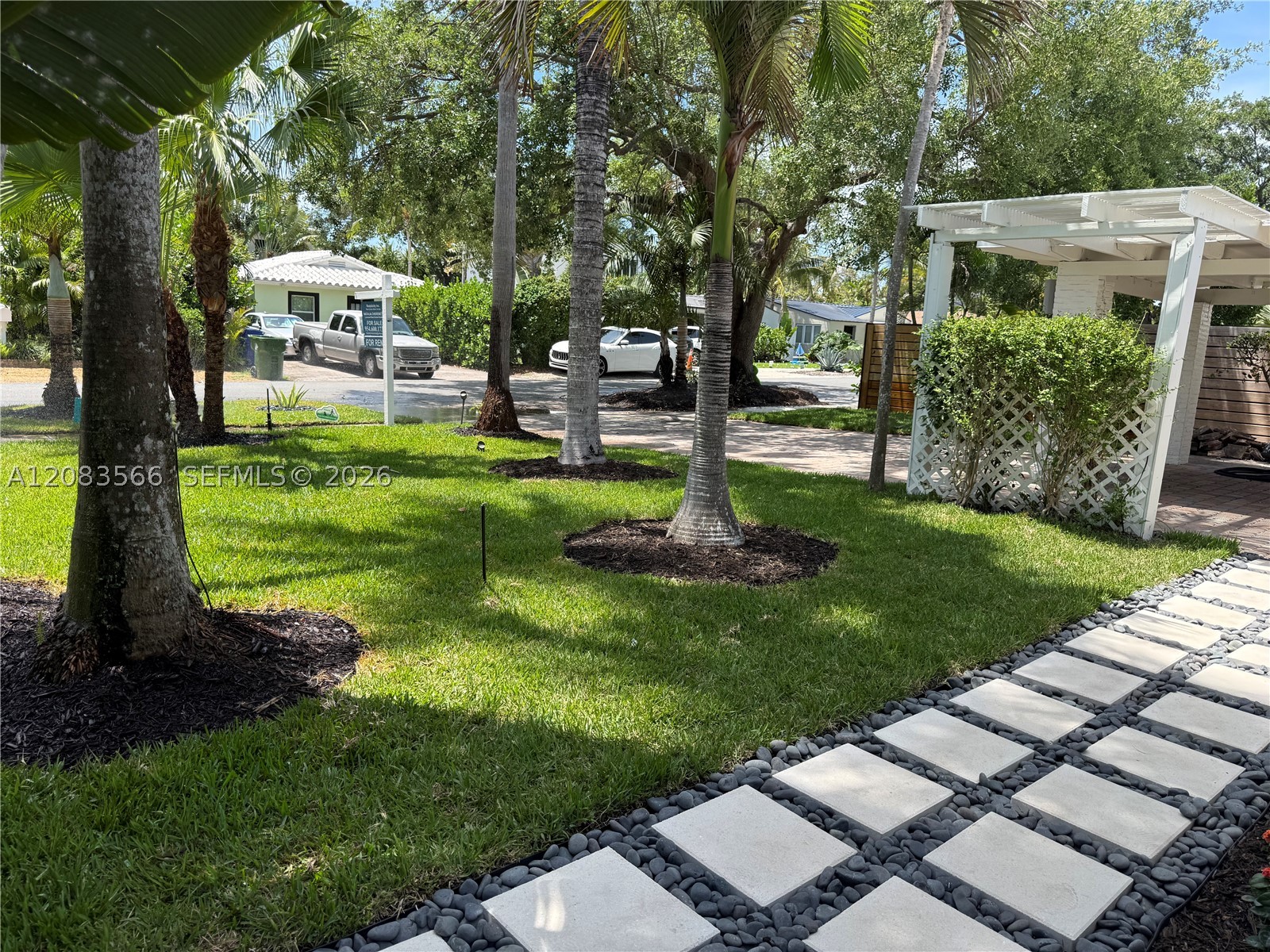 720 NE 17th Ter, Fort Lauderdale FL 33304