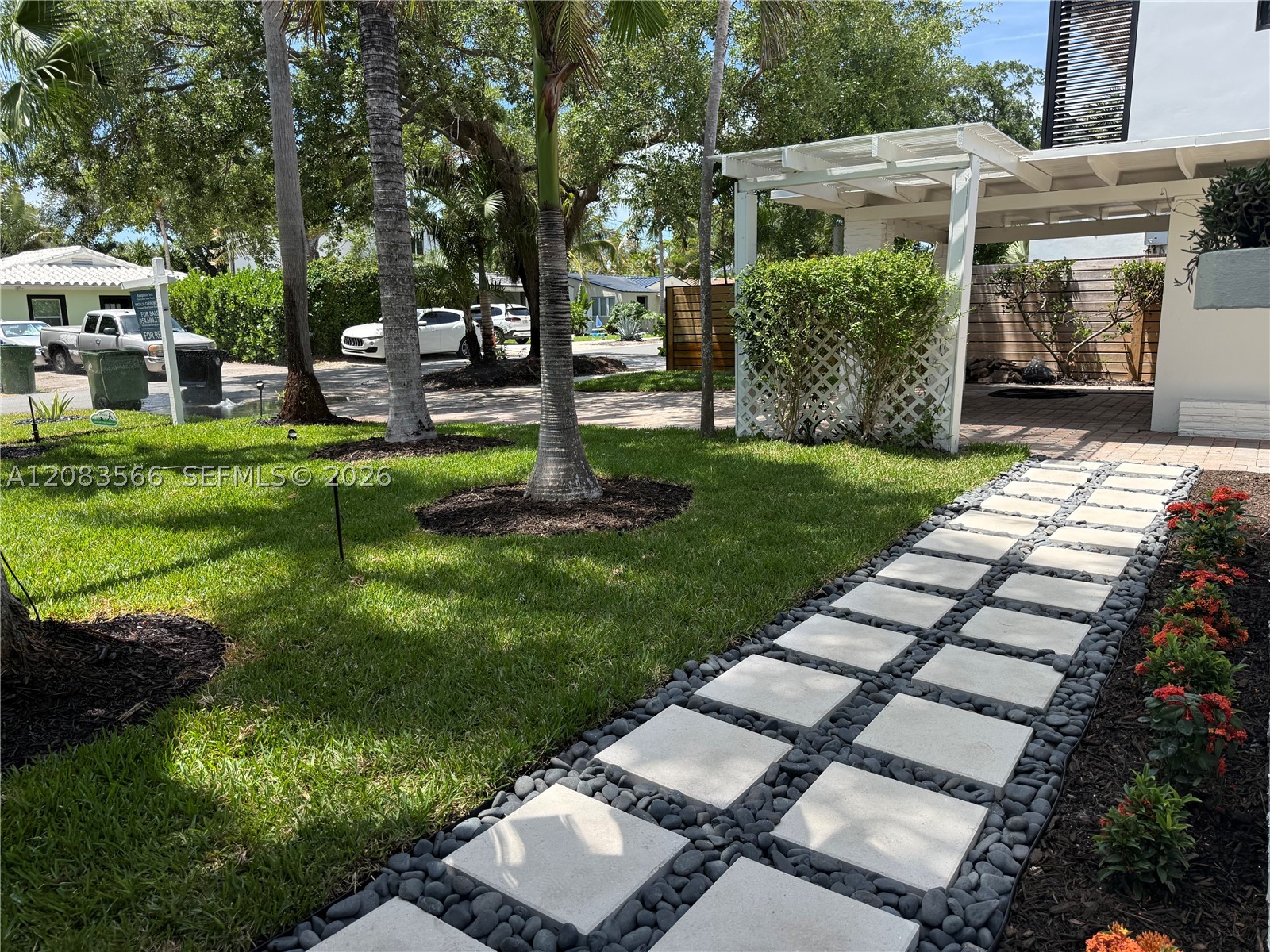 720 NE 17th Ter, Fort Lauderdale FL 33304