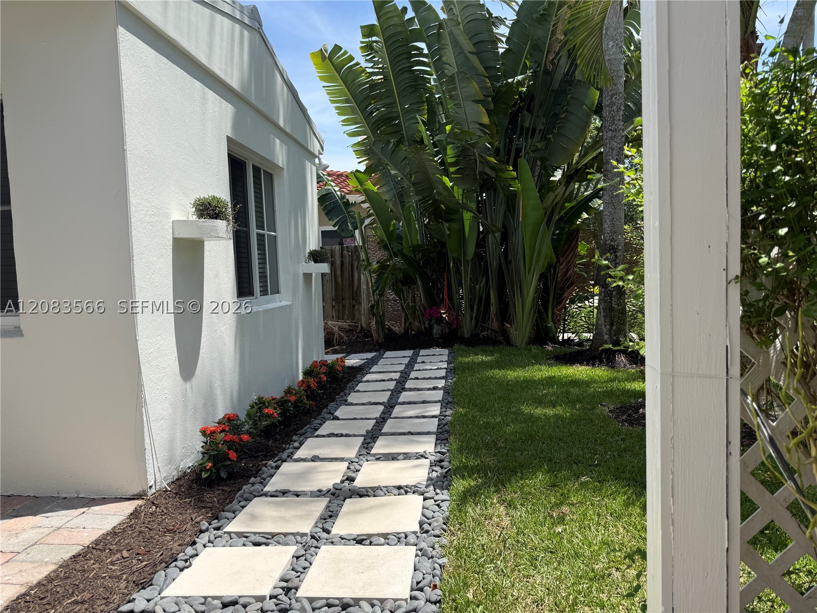 720 NE 17th Ter, Fort Lauderdale FL 33304