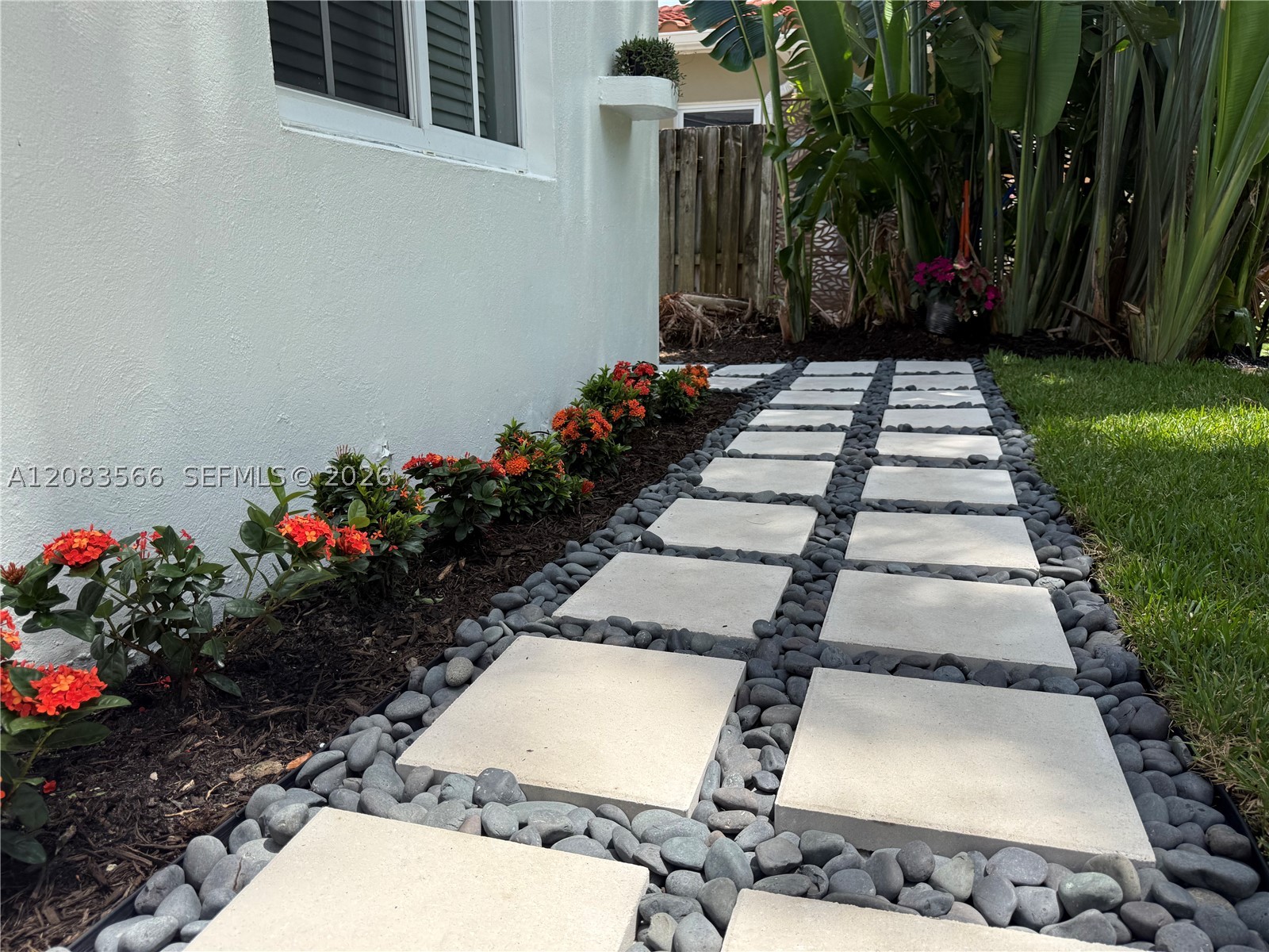 720 NE 17th Ter, Fort Lauderdale FL 33304