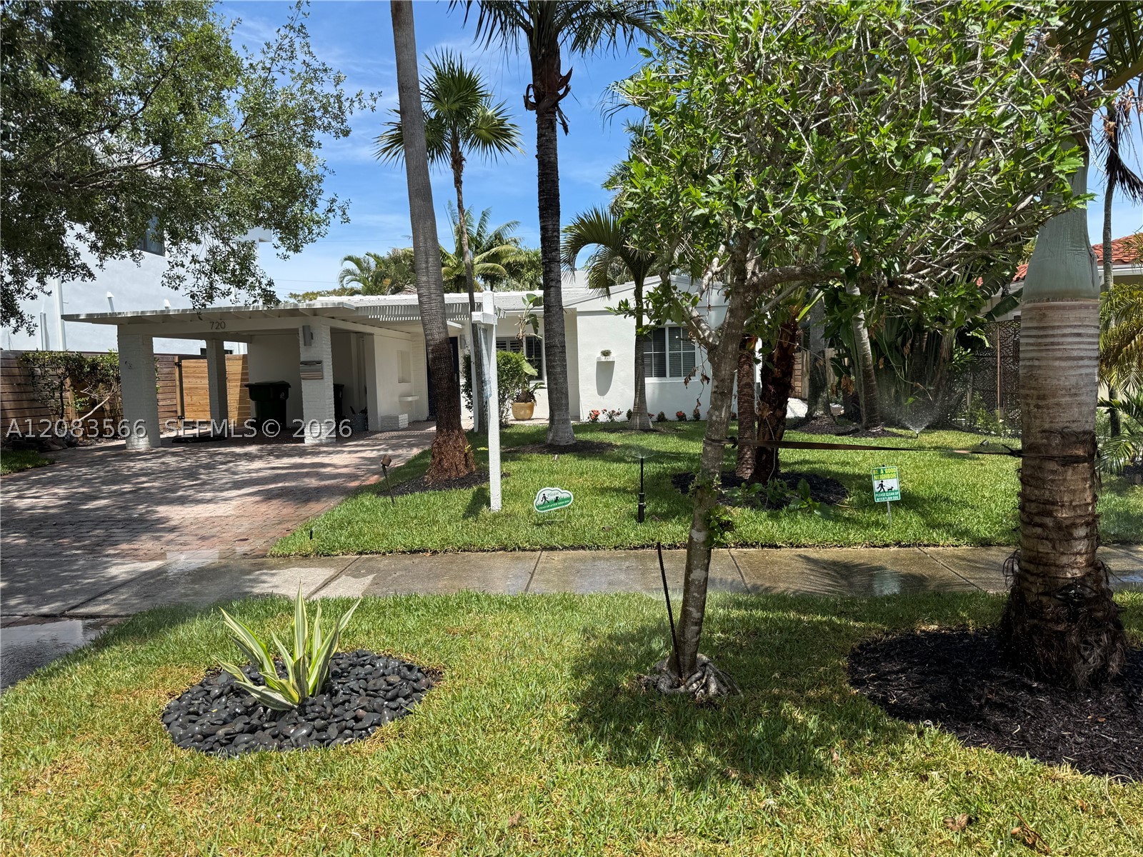 720 NE 17th Ter, Fort Lauderdale FL 33304